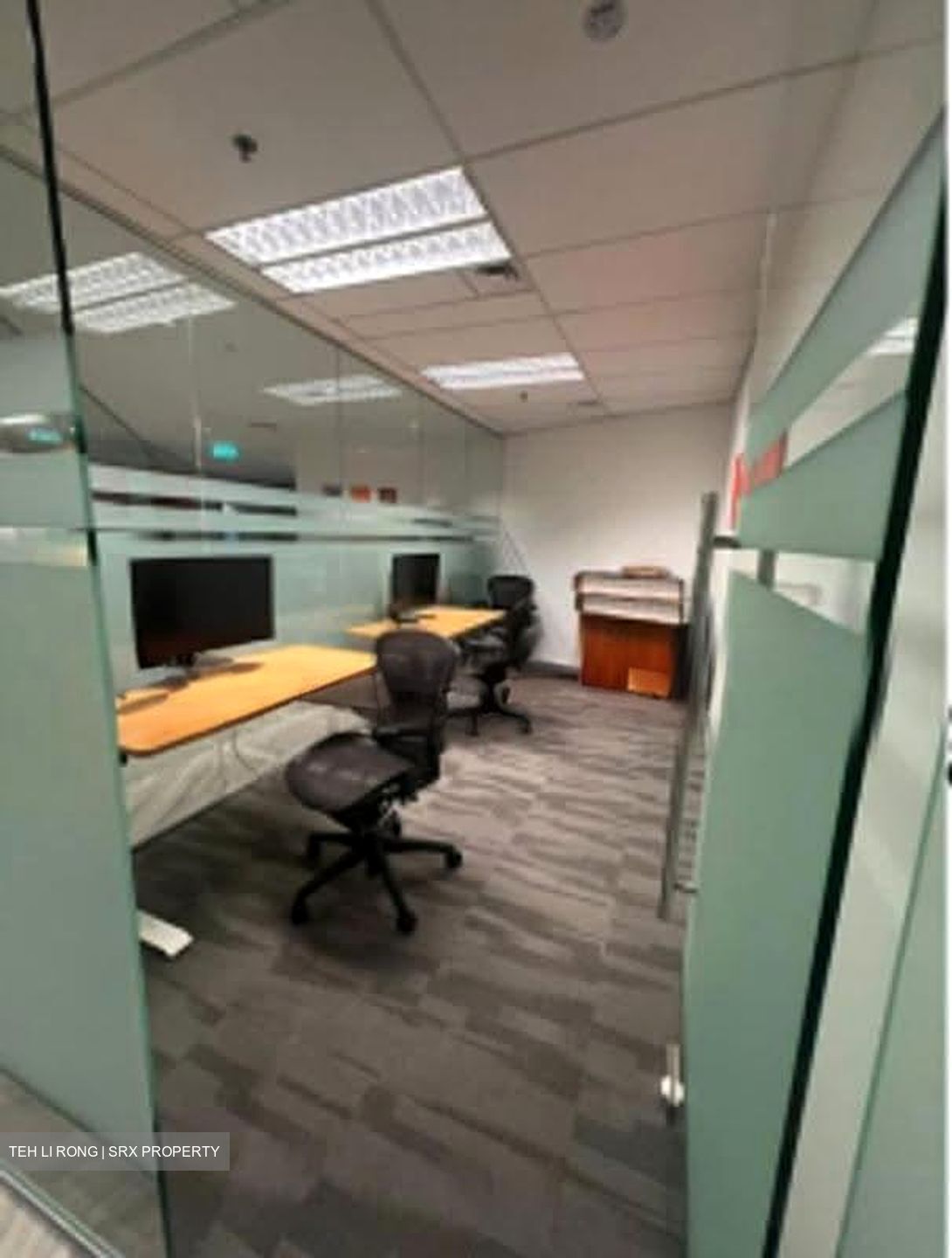 20 Collyer Quay (D1), Office #627358481